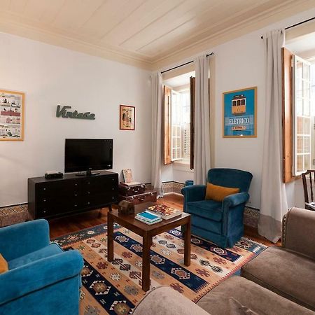 2 Bedroom Apartment With Patio Next To Avenida Da Liberdade Lisboa Dış mekan fotoğraf