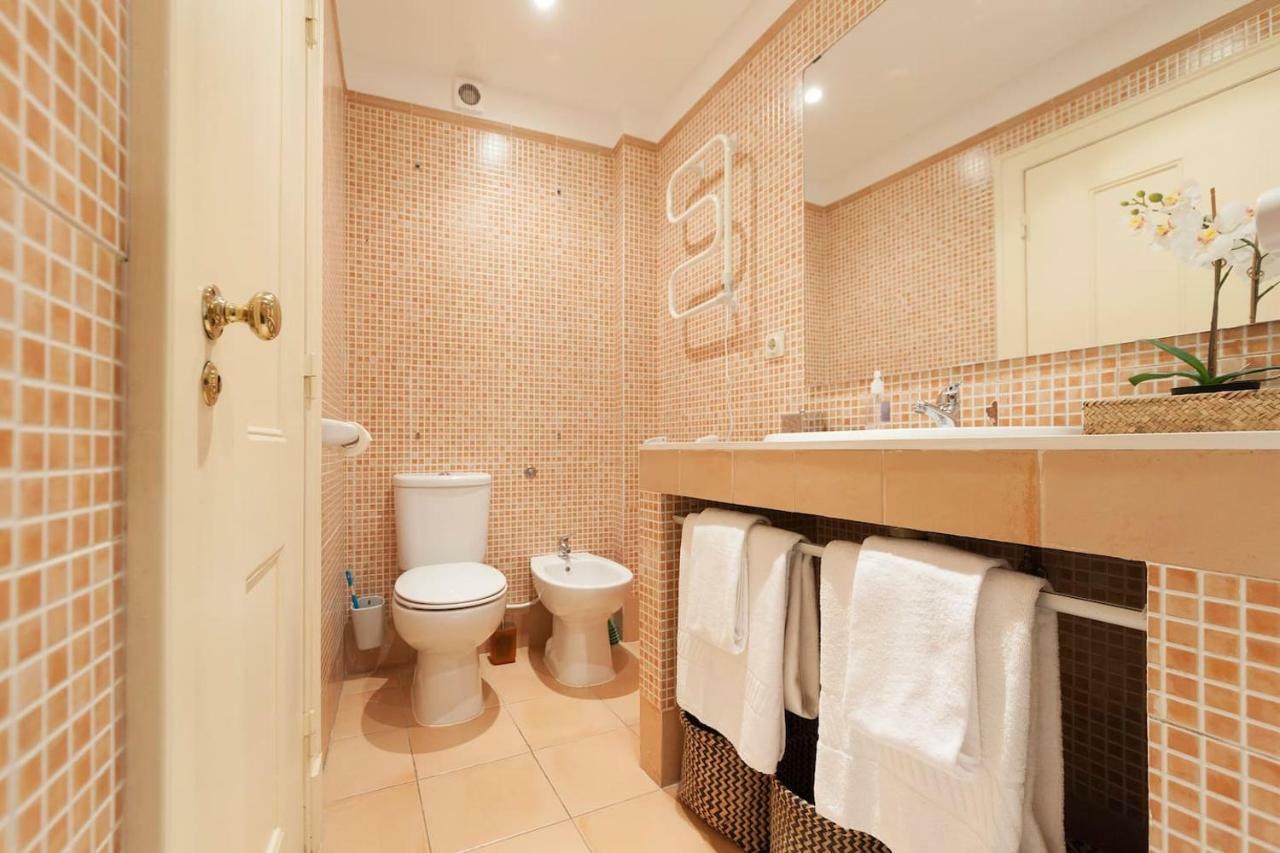 2 Bedroom Apartment With Patio Next To Avenida Da Liberdade Lisboa Dış mekan fotoğraf