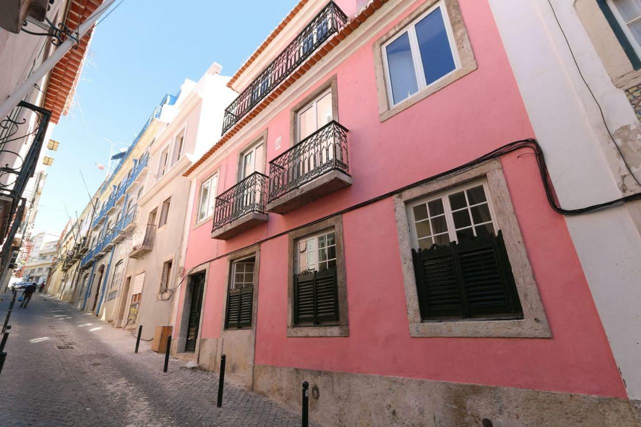 2 Bedroom Apartment With Patio Next To Avenida Da Liberdade Lisboa Dış mekan fotoğraf
